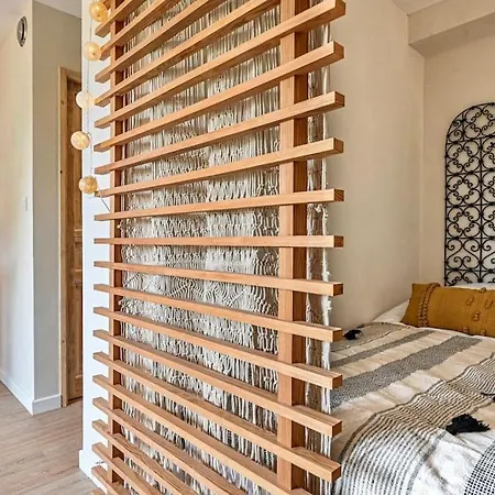 Mon Petit Cocon Au Bord De L'eau